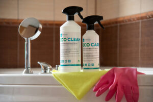 Reinigungsmittel im Badezimmer